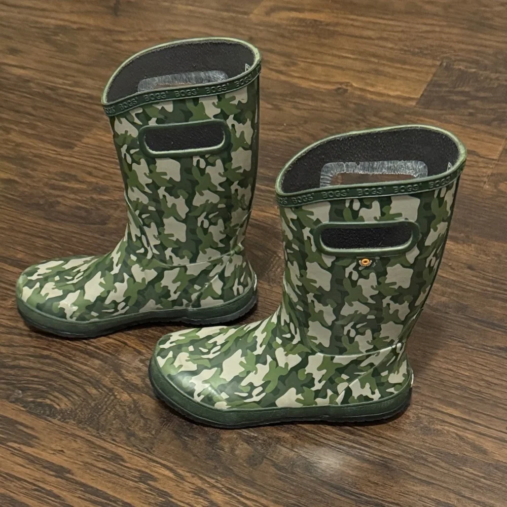 Bogs Youth Green Camouflage Waterproof Boots